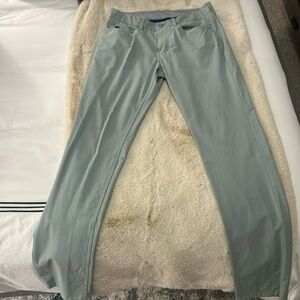 Vineyard Vines on the go 5 pocket pants